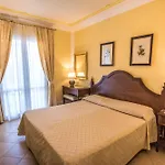 Daphne Hotel Giardini-Naxos