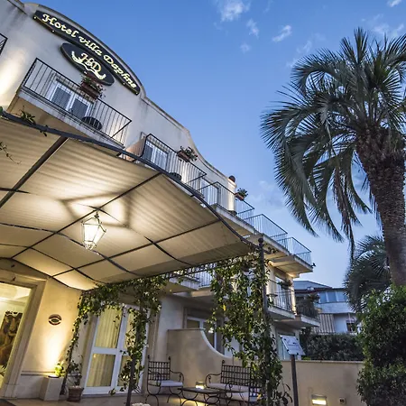 Hotel Daphne