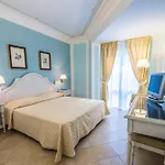 Hotel Daphne Giardini Naxos