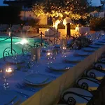 Hotel Daphne