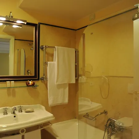 Otel Daphne 4*