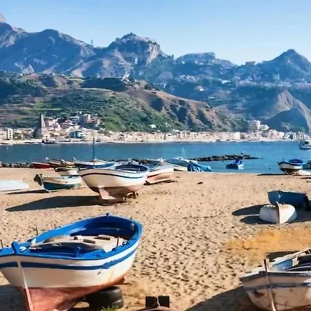 Daphne Szálloda Giardini Naxos