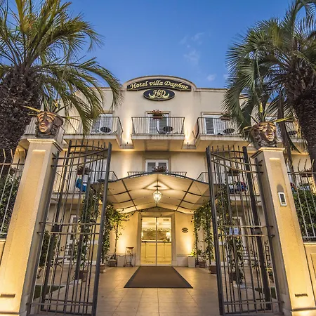 Daphne 4* Giardini Naxos