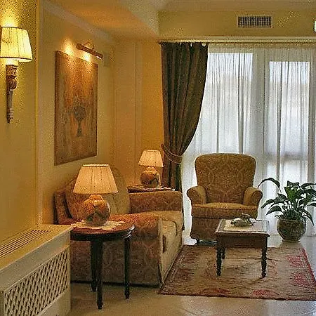 Otel Daphne Giardini Naxos